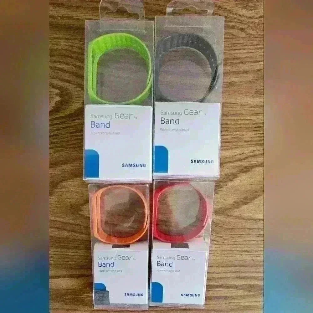 Samsung Gear Fit Replacement Bands - Lot of 4 - Picture 1 of 5